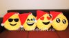 Perna emoticon, cu caciula de Mos Craciun