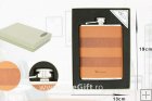 Recipient pentru whisky, metal si piele