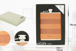 Recipient pentru whisky, metal si piele