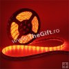 Banda led RGB de 5 metri, cu telecomanda si adaptor