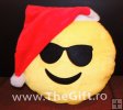 Perna emoticon, cu caciula de Mos Craciun