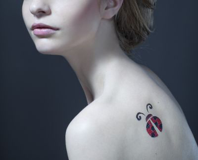 Set tatuaje semipermanente cu sclipici - Apasa pe imagine pentru inchidere