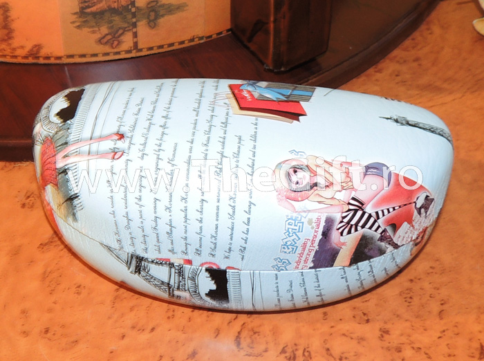 Portochelari Turist - Apasa pe imagine pentru inchidere